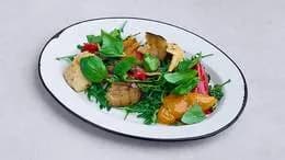 Sałata z warzywami grillowanymi