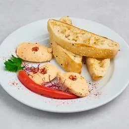 Grillowana lepinja z urnebesem