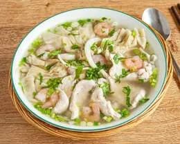 Zupa Wonton z kurczakiem i krewetkami, duża miska