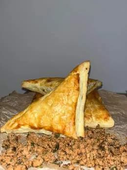 Krokiet z szynką i serem w lawasz