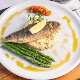 Filet z okonia morskiego