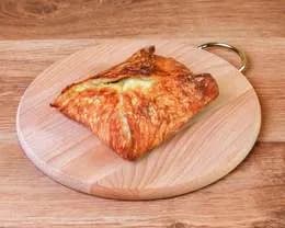 Chaczapuri z serem i szynką