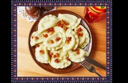 Gotowane pierogi z kapustą i grzybami leśnymi 8szt