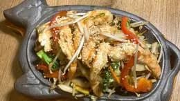 Kurczak na gorącym półmisku