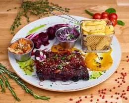Żebro Confit w Glazurze Barbecue