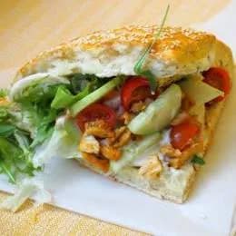 Kebab w bułce King specjal