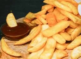 Chrupiące frytki belgijskie z chipolte mayo