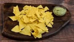 Nachosy z dipem serowym