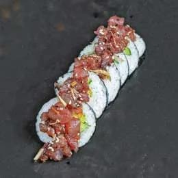 Futomaki tatar z tuńczyka