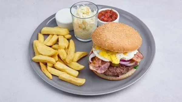 Antonio Burger z bekonem i jajkiem sadzonym