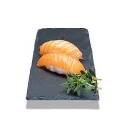 Nigiri Sake z łososiem surowym