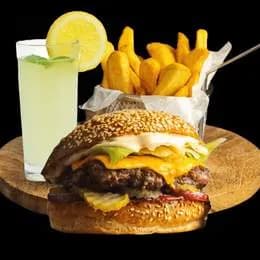 Cheese/BBQ + frytki +lemoniada /colesław