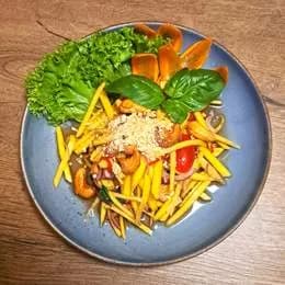 Sałatka Yum Ma Muang