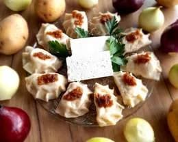 Pierogi Ukraińskie (ruskie) (8szt.) z okrasą z cebuli