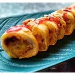 Banan w tempurze zawinięty w naleśnika