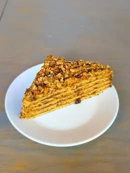 Tradycyjne ciasto gruzińskie miodowe