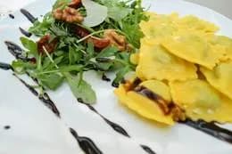 Ravioli z ricottą i szpinakiem