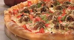 Pizza z szaszłykami wieprzowymi