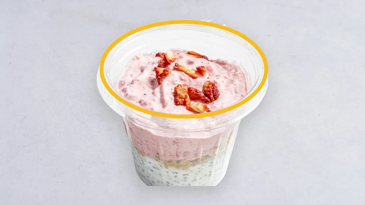 Deser śmietankowo-truskawkowy