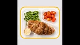 Wieloziarnisty croissant z szynką dojrzewającą