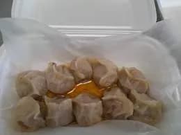 10.Jiaozi soczewica, cukinia i marchewka