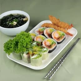 Lunch Krewetki 14 szt. + Zupa Miso Gratis