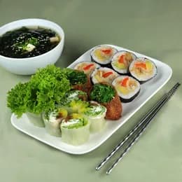 Obiad Wege 14 szt. + Zupa Miso Gratis