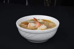 Zupa Tom Yum z krewetkami