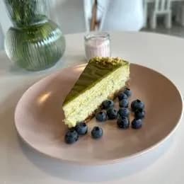Sernik Pistacjowy