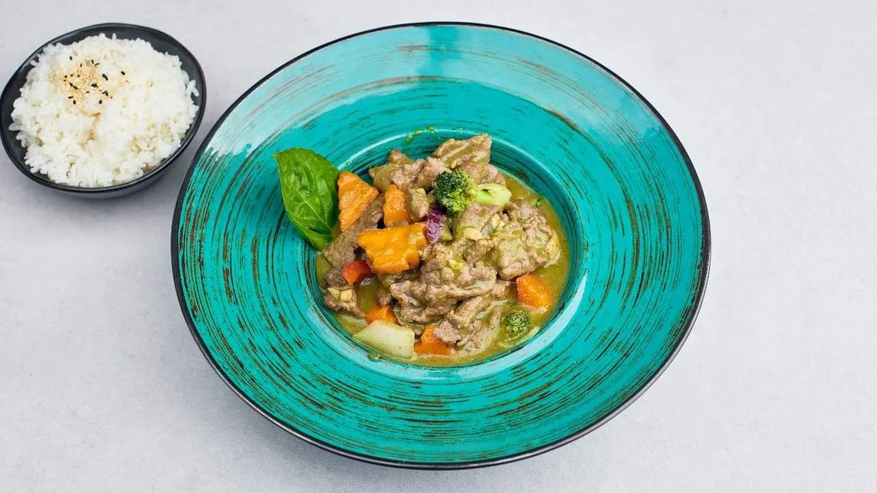 Wołowina w sosie z bazylią po tajsku 250g