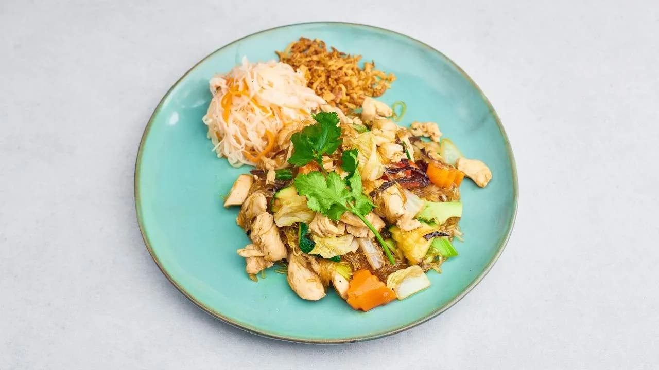 Makaron sojowy smażony z warzywami