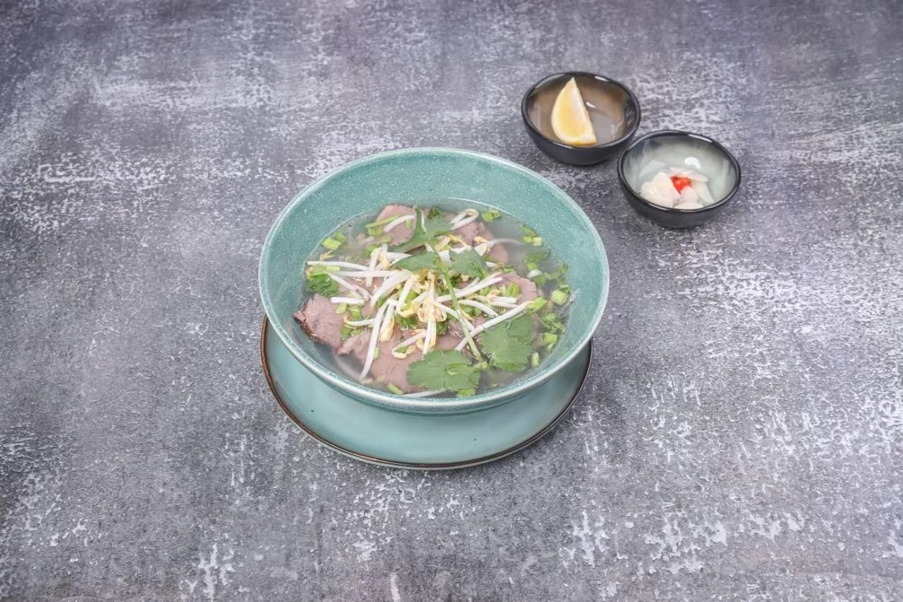 Zupa Pho z wołowiną