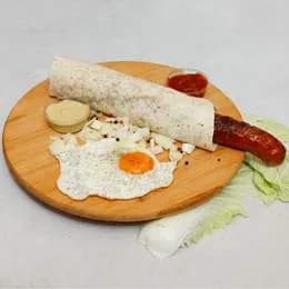 Krętacz z kiełbasą i jajkiem