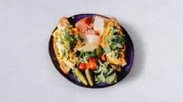 Talerz śniadaniowy trochę francuski