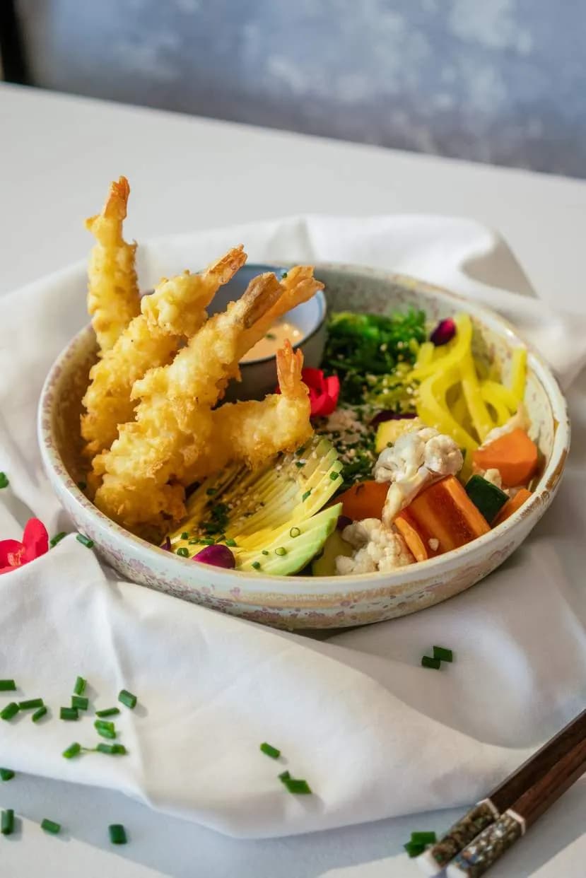 Bowl EBI z sosem SPICY MAYO 500g