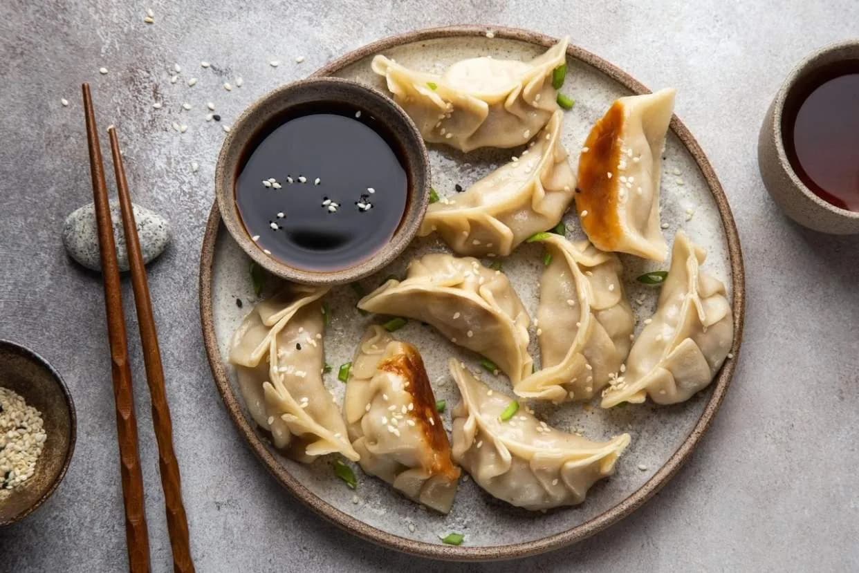 Pierożki Gyoza - 5 szt (mięsne)