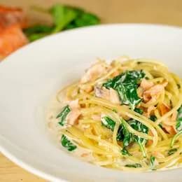 Spaghetti con salmone
