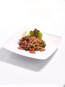 Makaron z wołowiną