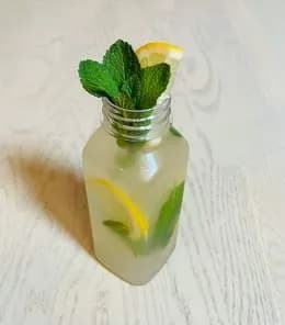 Lemoniada Cytrynowa 0,33l (cena zawiera opakowanie)