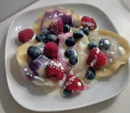 Pierogi ze szpinakiem, serem feta i serem pleśniowym 6szt