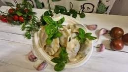 Pierogi że szpinakiem i fetą 9 szt