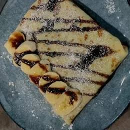 Naleśnik z nutellą i bananem