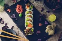 Futomaki łosoś w tempurze