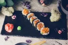 Futomaki łosoś - tatar