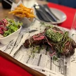 Stek T-Bone 400g z masłem ziołowym