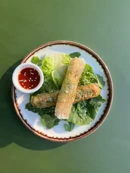 Chrupiące sajgonki V, BG