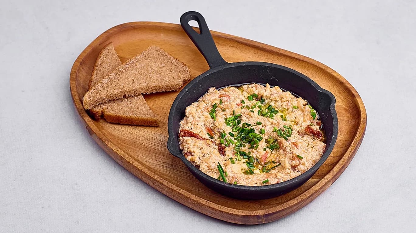 Tofucznica z warzywami/ chleb na zakwasie