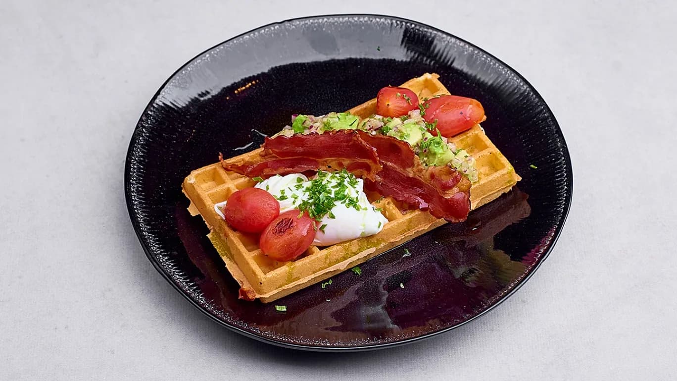 Gofr na słono awokado