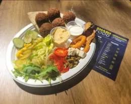 Falafel zestaw bakłażan