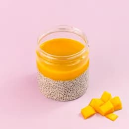 Pudding z chia i musem z mango
